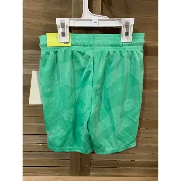 NWT All In Motion Boys Green Athletic Shorts Size Small (6/7) - Picture 2 of 6
